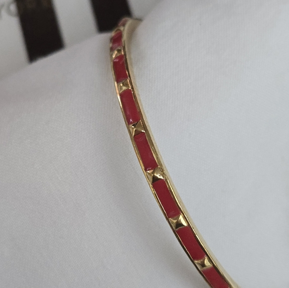 HENRI BENDEL Enamel Bangle Bracelet Rose-Red NOS Small - Picture 2 of 7